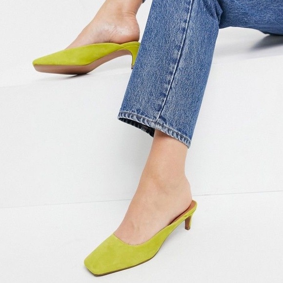 ASOS Green Mules Eye-Catching Clogs - Picture 1 of 3